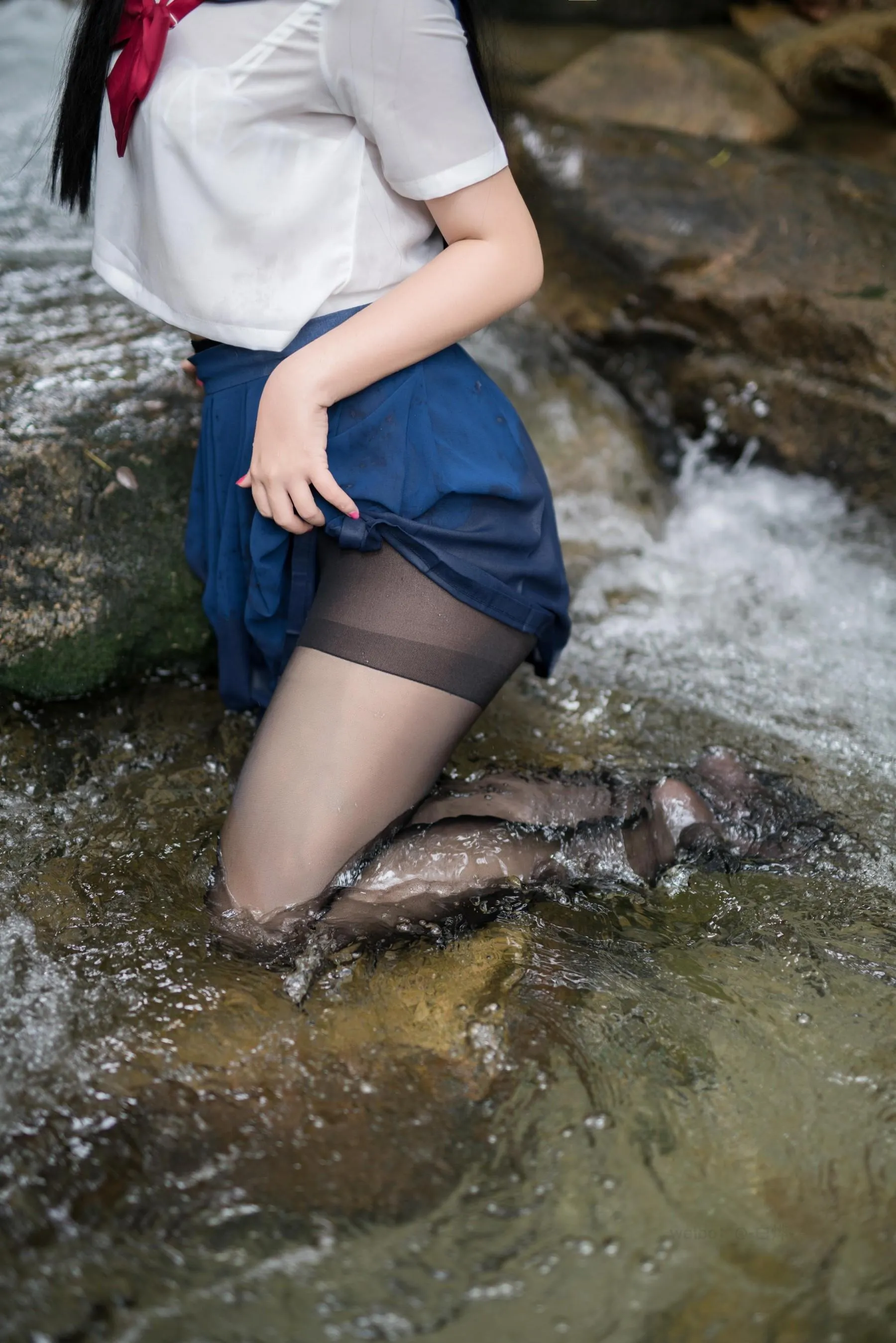 白烨 – NO.05 湿身JK-图片[24] [50P]插图8